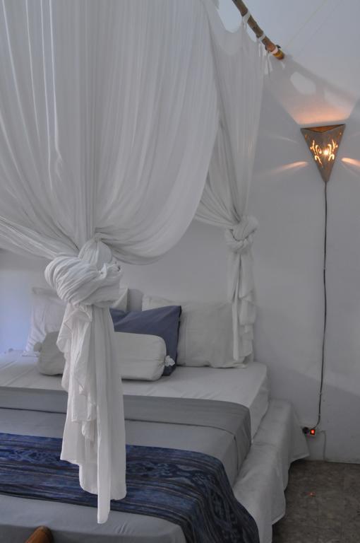 Three Little Birds Homestay Quần đảo Gili Ngoại thất bức ảnh